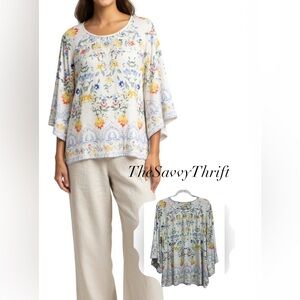 Women's Chico's floral print top - Size 3 XL